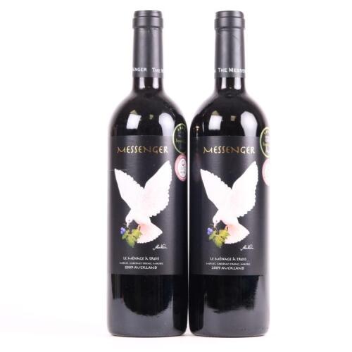 (2) 2009 Messenger La Menage a Trois, Stillwater