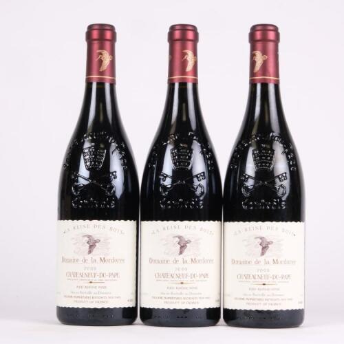 (3) 2008 Domaine de la Mordoree Chateauneuf du Pape La Reine des Bois