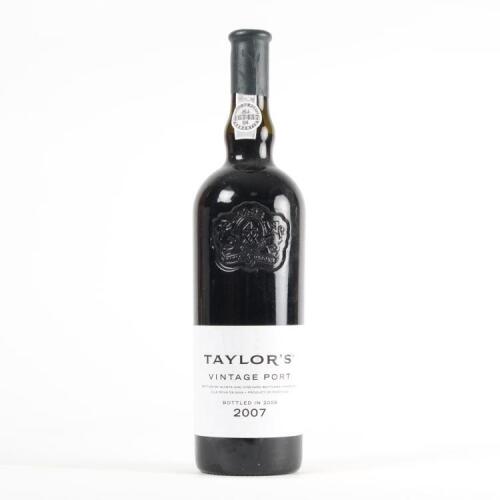 (1) 2007 Taylor's Vintage Port, Oporto