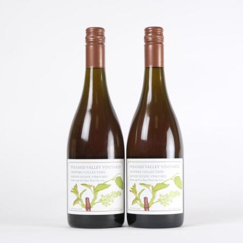 (2) 2010 Pyramid Valley Vineyards Kerner Estate Vineyard Pinot Blanc/Pinot Gris, Marlborough