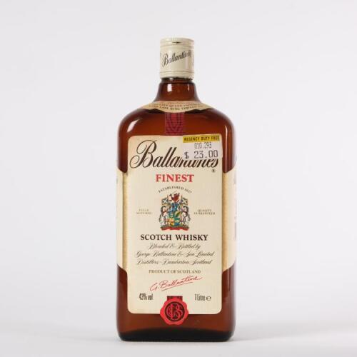 (1) Ballantine's Finest Scotch Whisky&nbsp;1000ml&nbsp;43% abv, Scotland