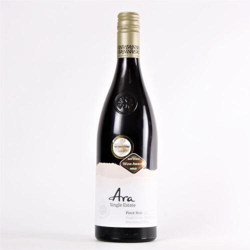 (1) 2011&nbsp;Ara Single Estate Pinot Noir, Marlborough&nbsp;