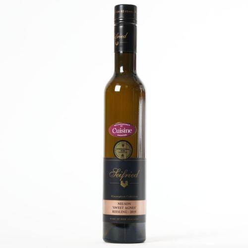 (1) 2019 Seifried Winemakers Collection 'Sweet Agnes' Riesling 375ml, Nelson