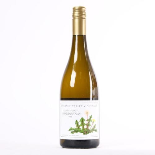 (1) 2011 Pyramid Valley Vineyards Lion's Tooth Chardonnay, Waikari