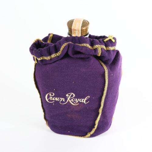 (1) Crown Royal 40% abv 750ml, Canada