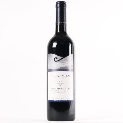 (1) 2014 Clearview Two Pinnacles Malbec/Merlot, Hawkes Bay