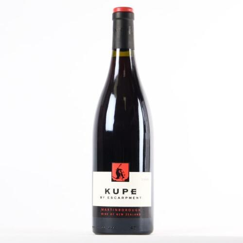 (1) 2009 Escarpment Kupe Pinot Noir, Martinborough