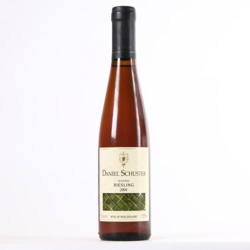 (1) 2004 Daniel Schuster Botrytis Riesling 375ml, Waipara