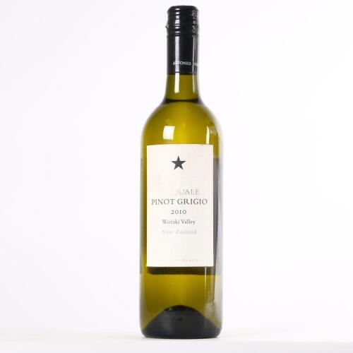 (1) 2010 Pasquale Pinot Grigio, Waitaki