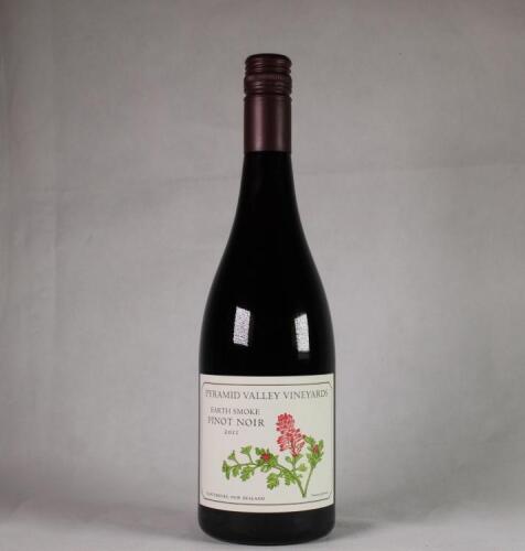 (1) 2011 Pyramid Valley Earth Smoke Pinot Noir, Waipara
