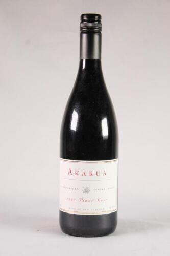 (1) 2002 Akarua Pinot Noir, Bannockburn