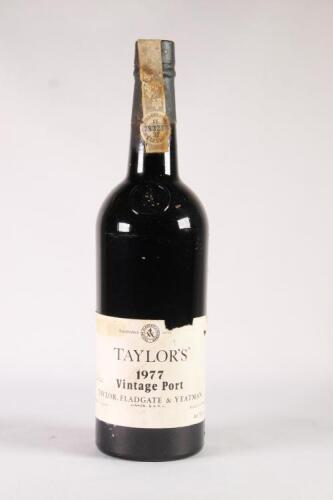 (1) 1977 Taylors Vintage, Oporto