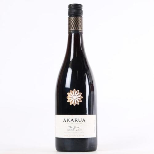(1) 2013 Akarua The Siren Pinot Noir, Bannockburn