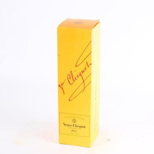 (1) NV Veuve Clicquot Ponsardin