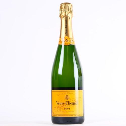 (1) NV Veuve Clicquot Ponsardin 250 Ans