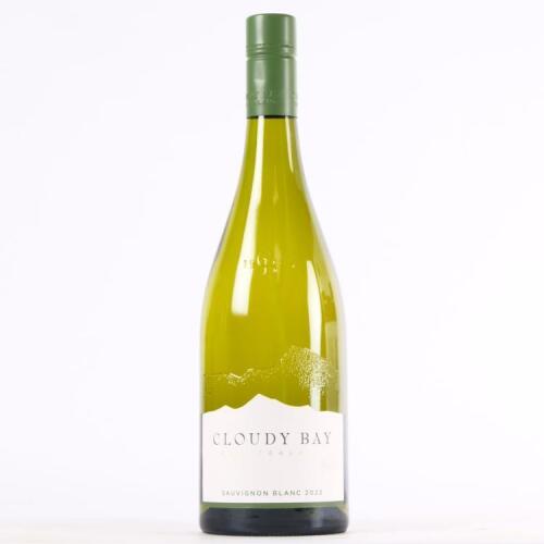 (1) 2022 Cloudy Bay Sauvignon Blanc, Marlborough