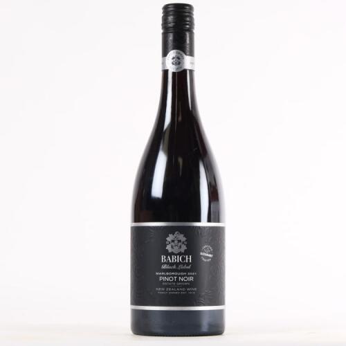 (1) 2021 Babich Black Label Pinot Noir, Marlborough