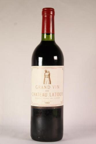 (1) 1982 Chateau Latour, Pauillac