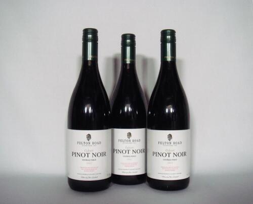(3) 2007 Felton Road Calvert Pinot Noir, Bannockburn Central Otago