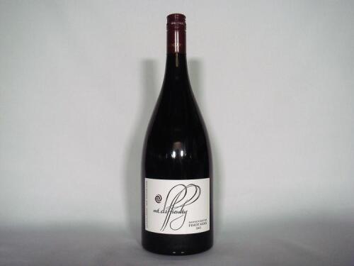 (1) 2013 Mt Difficulty Pinot Noir 1500ml, Bannockburn Central Otago