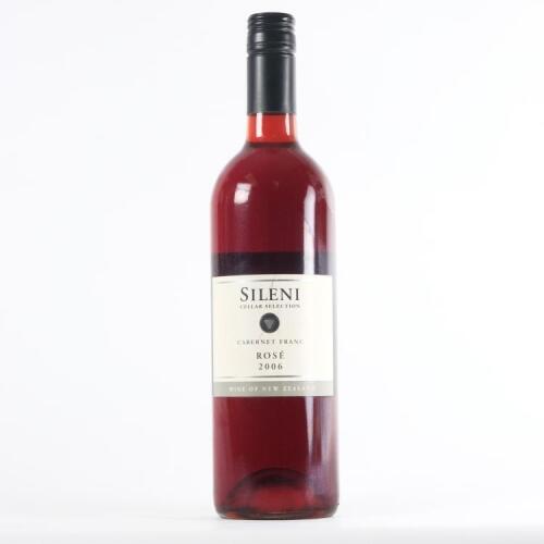(1) 2006 Sileni Cellar Selection Cabernet Franc Rose, Hawkes Bay