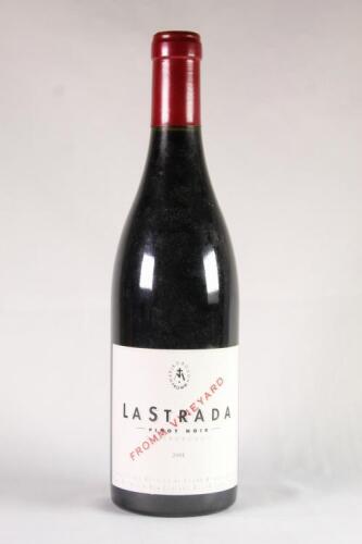 (1) 2001 Fromm La Strada Pinot Noir, Marlborough