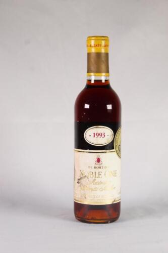 (1) 1993 de Bortoli Noble One Botrytis Semillon 375ml , Riverina NSW *&nbsp;&nbsp;