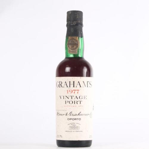 (1) 1977 W & J Graham & Co. Vintage Port 375ml, Oporto