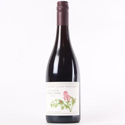 (1) 2014 Pyramid Valley Vineyards Earth Smoke Pinot Noir, Waikari