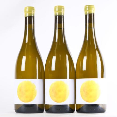 (3) 2022 Helio Chardonnay, Hawkes Bay
