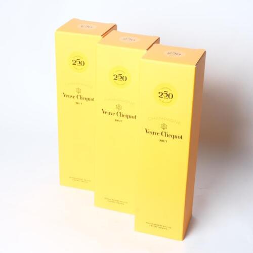 (3) NV Veuve Clicquot Ponsardin Yellow Label Brut