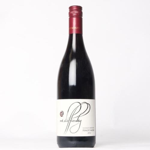 (1) 2012 Mt Difficulty Pinot Noir, Bannockburn