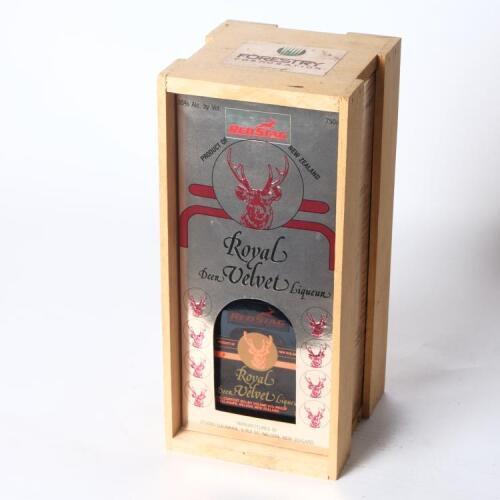 (1) Royal Velvet Deer Liqueur 750ml 35% abv, Scotland