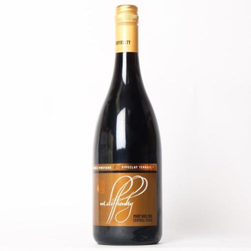 (1) 2009 Mt Difficulty Pipeclay Terrace Pinot Noir, Bannockburn