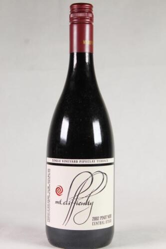(1) 2002 Mt Difficulty Pipeclay Terrace Pinot Noir, Central Otago