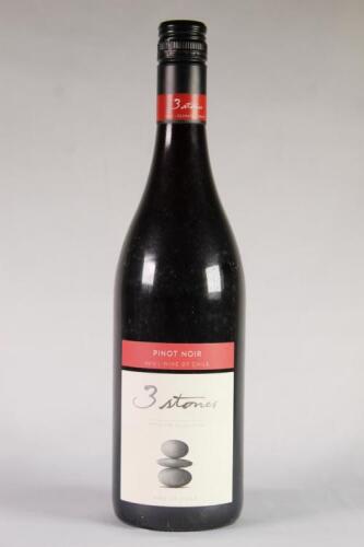 (1) 2012 Three Stones Pinot Noir, South Island