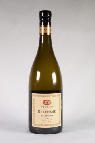 (1) 2015 Sacred Hill Riflemans Chardonnay, Hawkes Bay