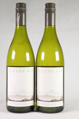(2) 2012 Cloudy Bay Sauvignon Blanc, Marlborough