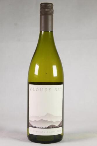 (1) 2010 Cloudy Bay Sauvignon Blanc, Marlborough