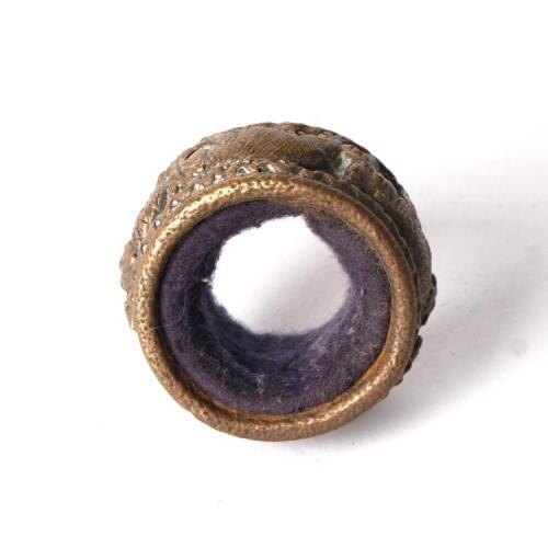 (1) Bottle Collar