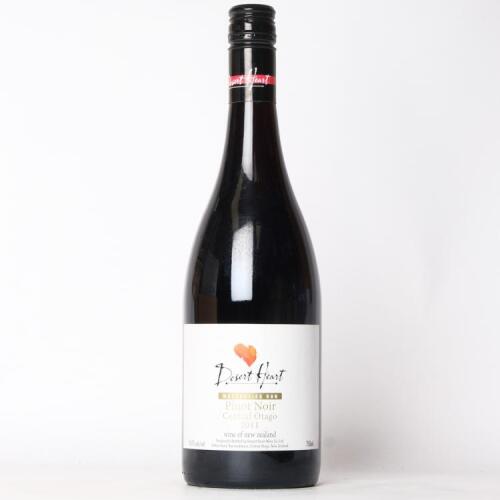 (1) 2011 Desert Heart MacKenzies Run Pinot Noir, Central Otago
