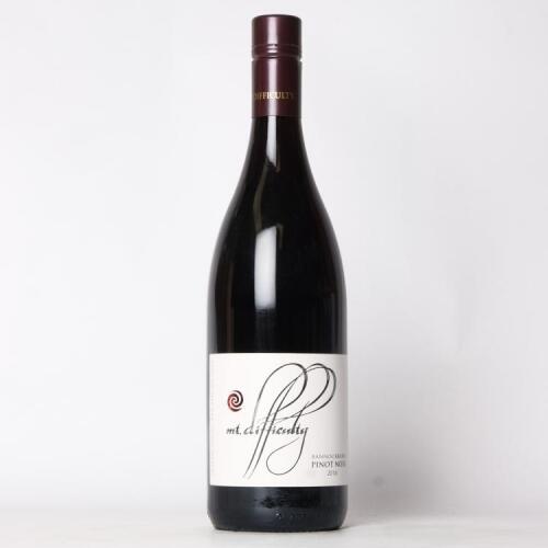 (1) 2014 Mt Difficulty Pinot Noir, Bannockburn