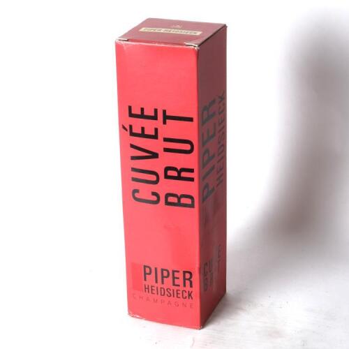 (1) NV Piper Heidsieck Cuvee Brut