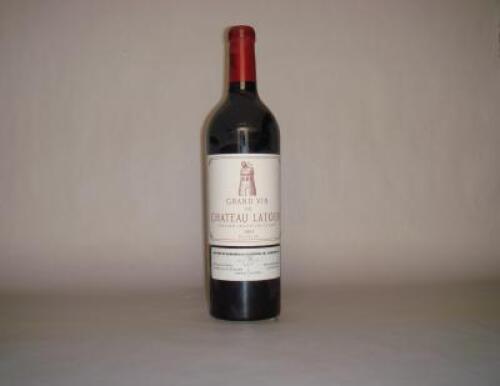 (1) 2001 Chateau Latour, Pauillac