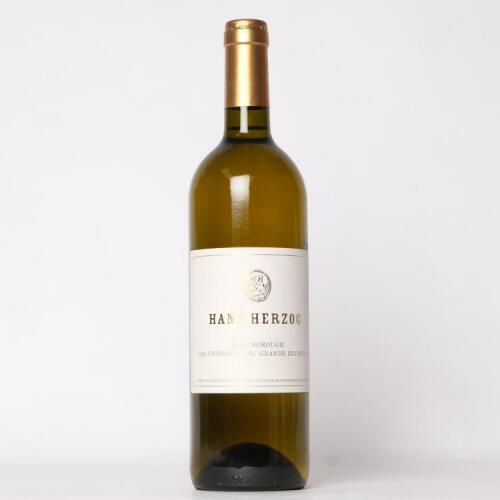 (1) 2016 Hans Herzog Family Estate Grande Duchesse Sauvignon Blanc, Marlborough