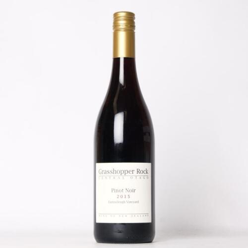(1) 2015 Grasshopper Rock Pinot Noir, Central Otago
