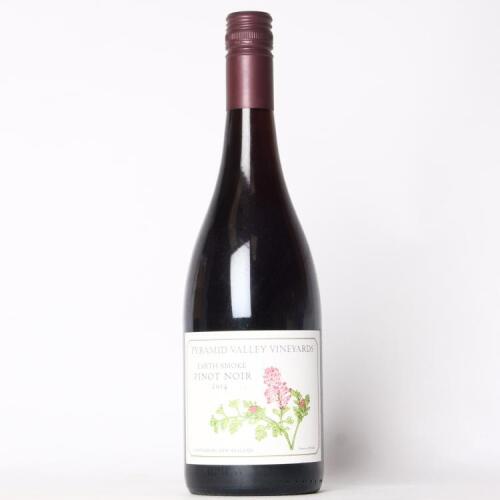 (1) 2014 Pyramid Valley Vineyards Earth Smoke Pinot Noir, Waikari