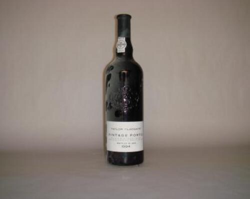 (1) 1994 Taylors Vintage Port, Oporto