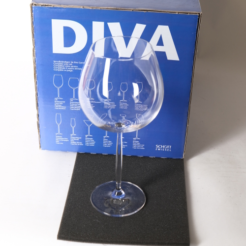 (6) Schott Zweisel DIVA Burgundy 840ml 8015/140