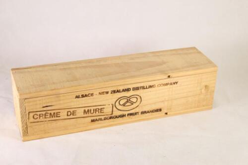 (1) Alsace-NZ Distilling Creme de Mure 700ml 18% abv